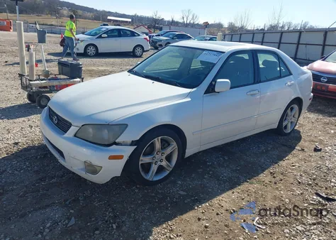 2004 Lexus Is 300 z USA, uszkodzony, nr VIN JTHBD192540083100